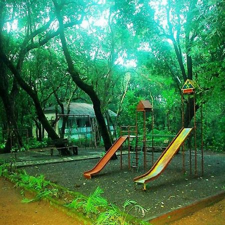Cecil Hotel Matheran Exterior foto