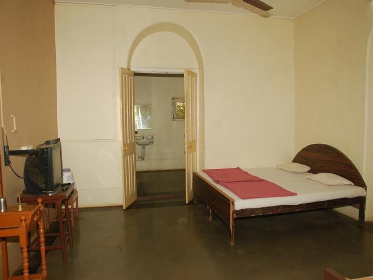 Cecil Hotel Matheran Exterior foto