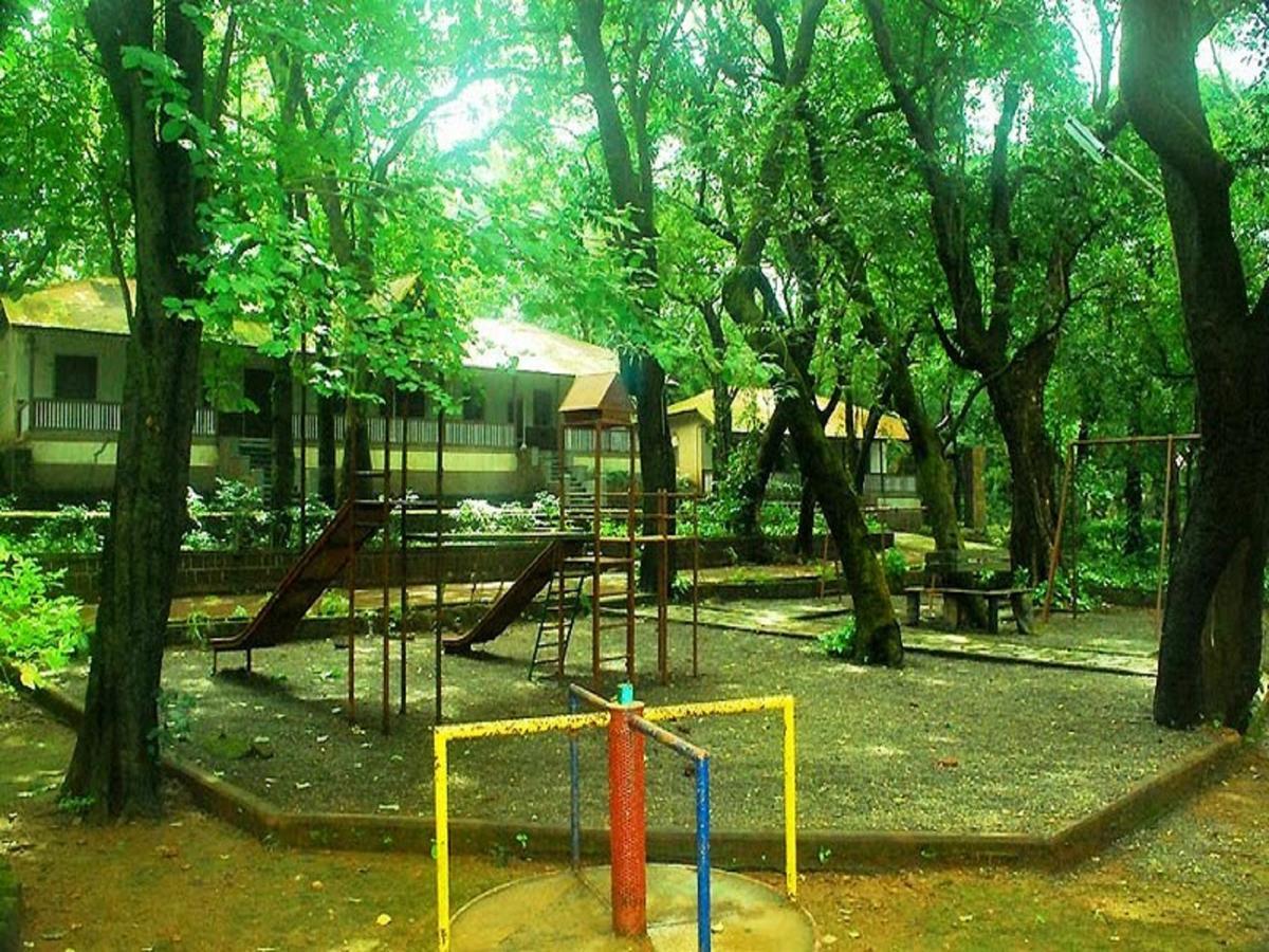 Cecil Hotel Matheran Exterior foto
