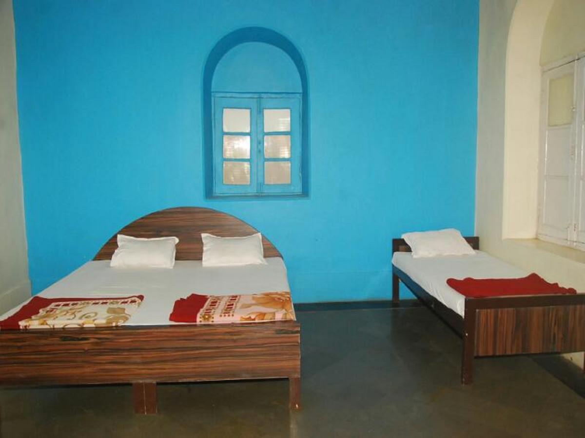 Cecil Hotel Matheran Exterior foto