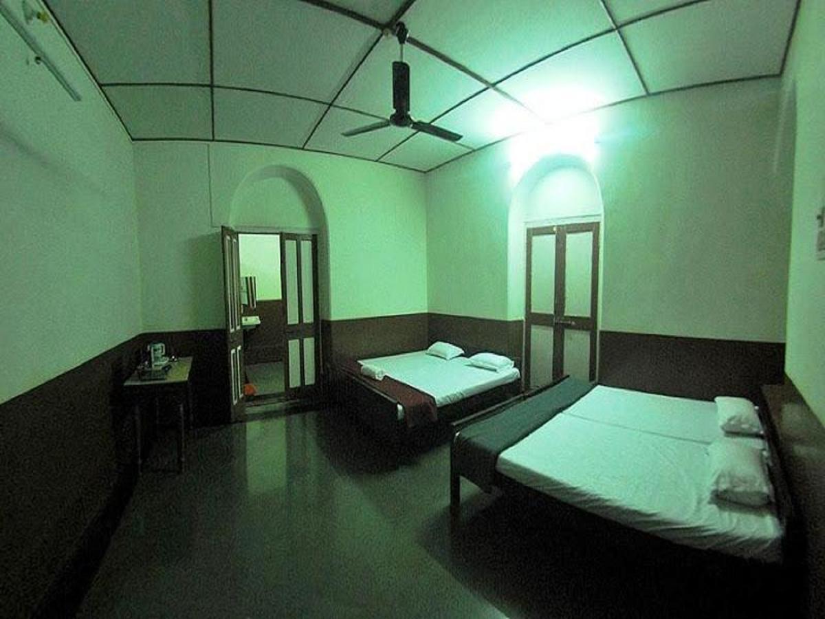 Cecil Hotel Matheran Exterior foto