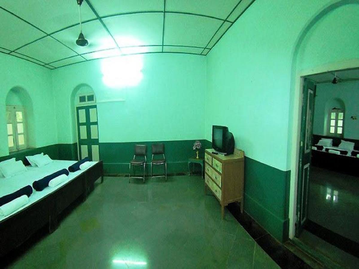 Cecil Hotel Matheran Exterior foto