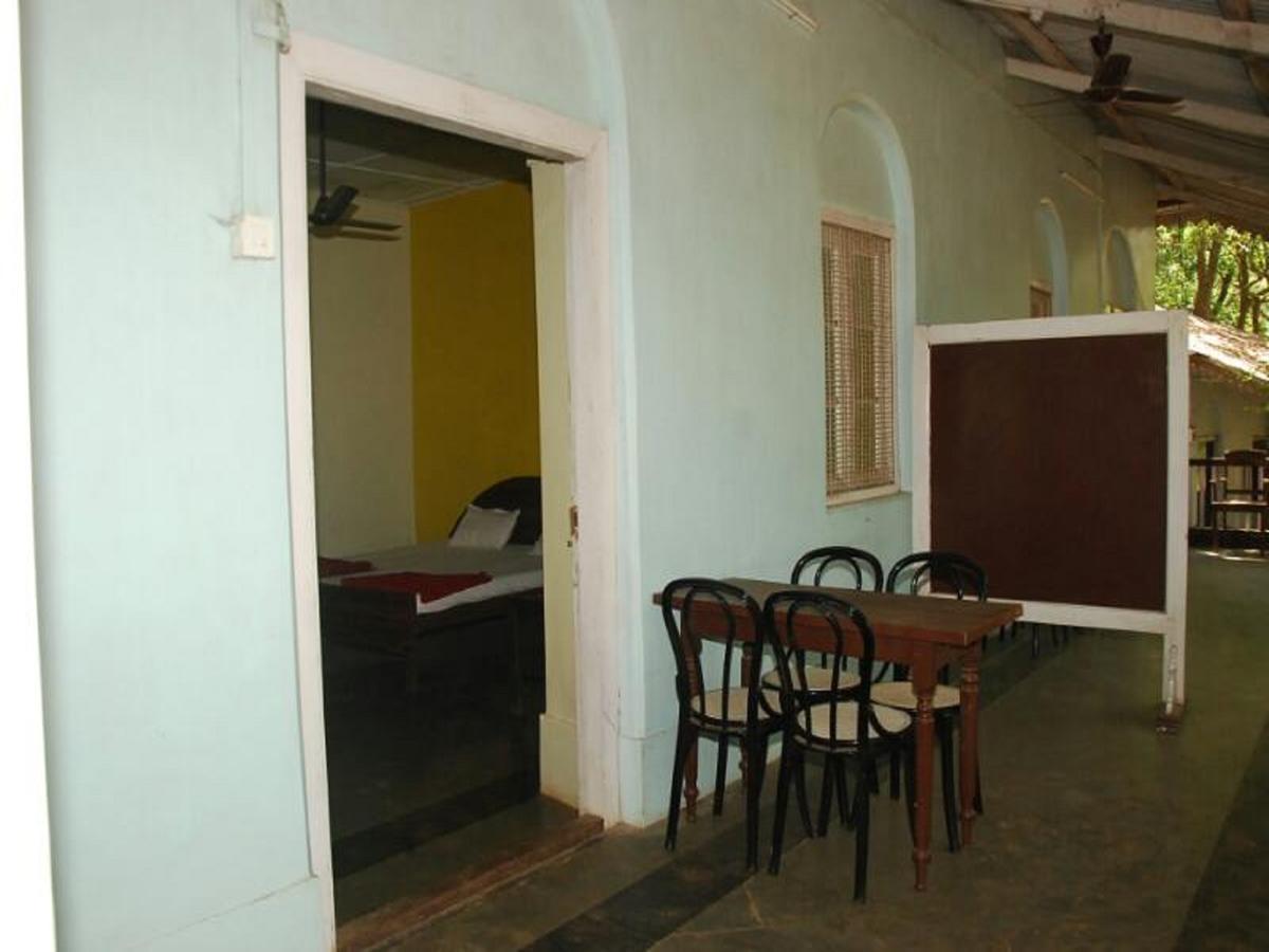 Cecil Hotel Matheran Exterior foto